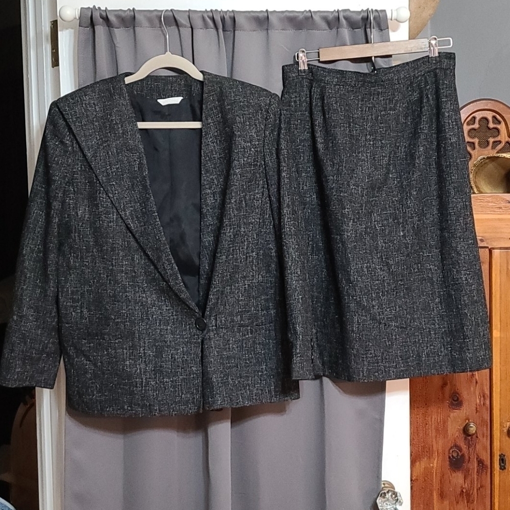 VTG Haberdasher Womens/Juniors wool blend(?) Skirt Suit Sz 13/14 GUC